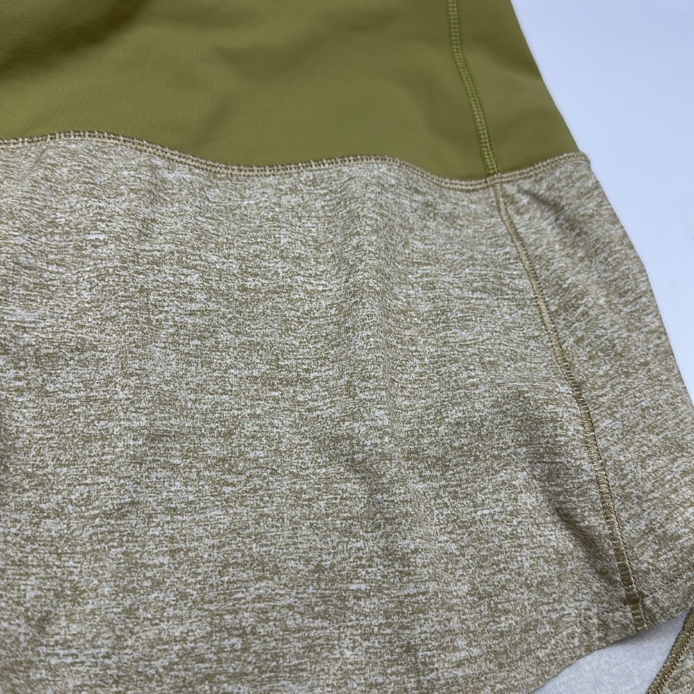 LIKE NEW! Lululemon Speed Up Short High-Rise 2.5" - Picture 15 of 16